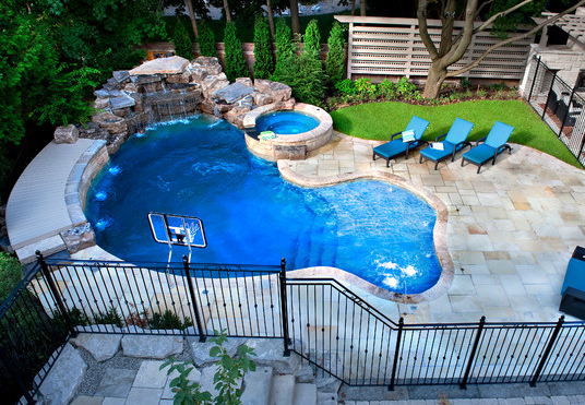 Pool and spa construction by San Marcos